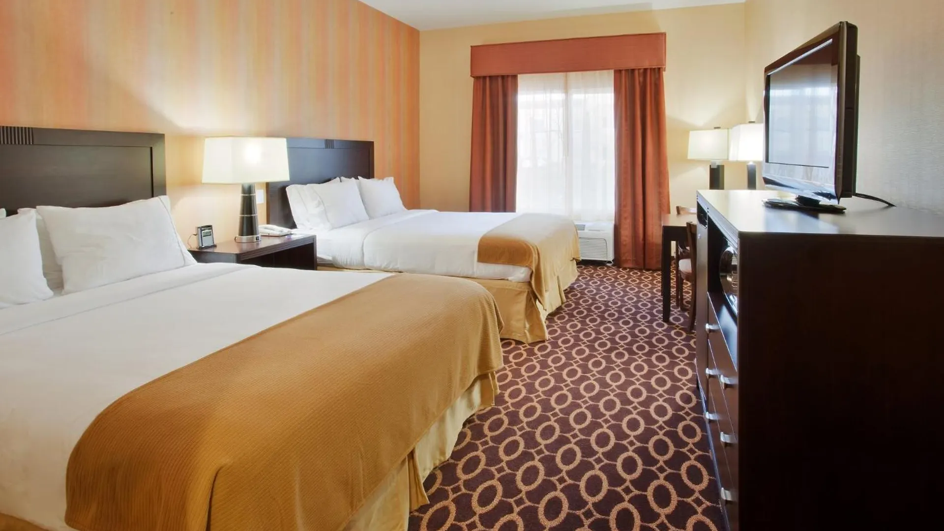 Holiday Inn Express & Suites Sacramento Ne Cal Expo By Ihg Hotel