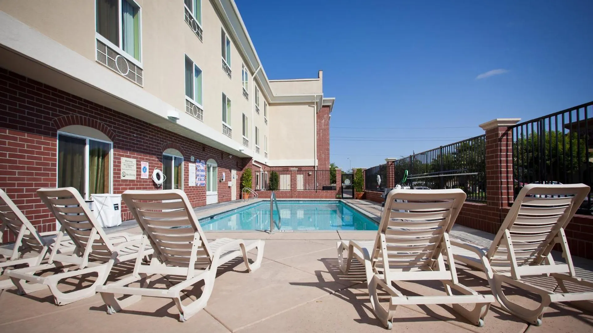 Holiday Inn Express & Suites Sacramento Ne Cal Expo By Ihg