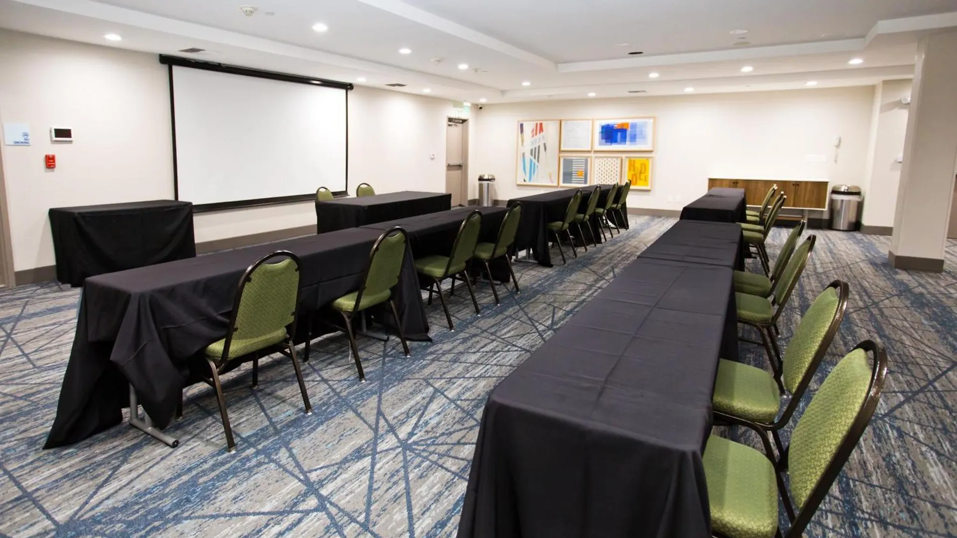 Holiday Inn Express & Suites Sacramento Ne Cal Expo By Ihg 3*,  United States