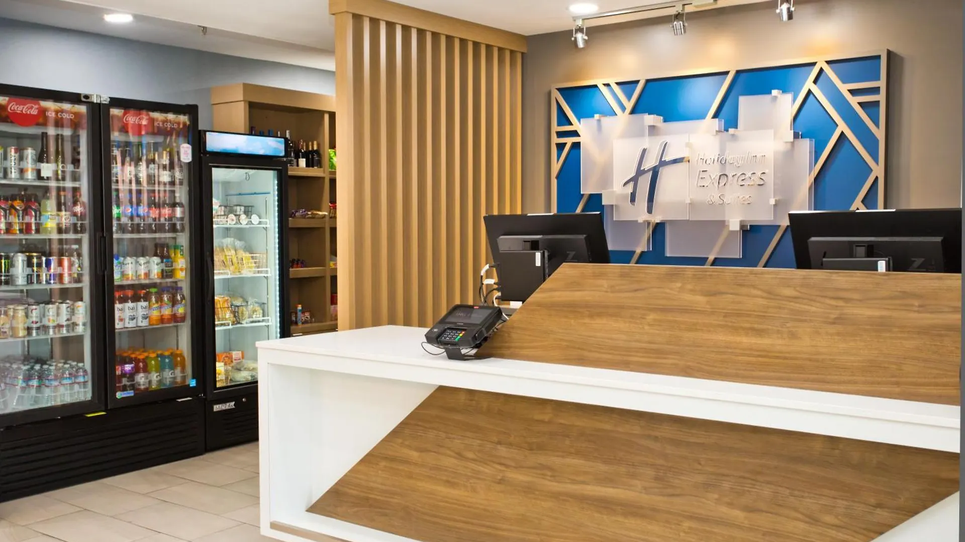 Holiday Inn Express & Suites Sacramento Ne Cal Expo By Ihg Hotel