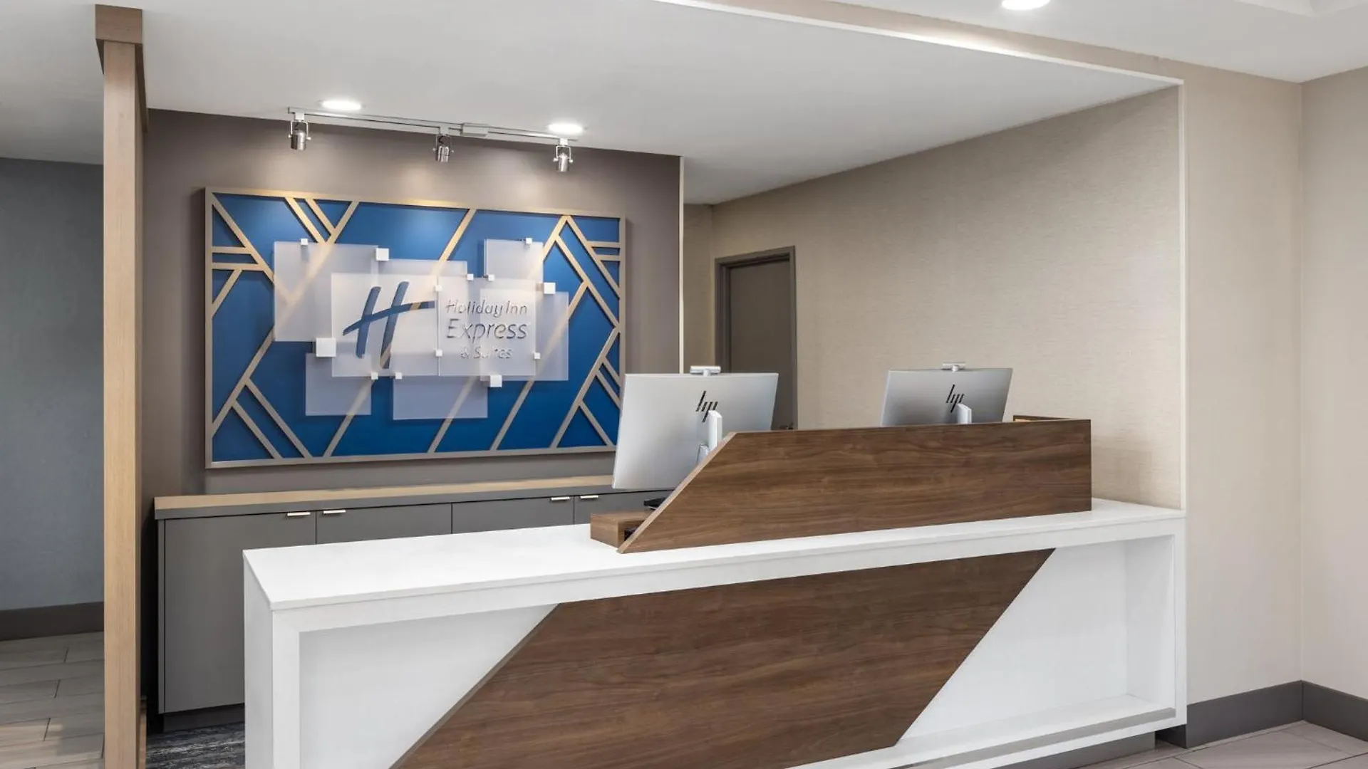 Holiday Inn Express & Suites Sacramento Ne Cal Expo By Ihg United States